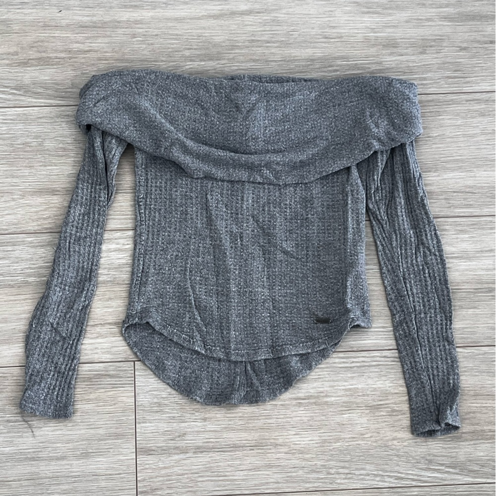 Hollister Off the shoulder top